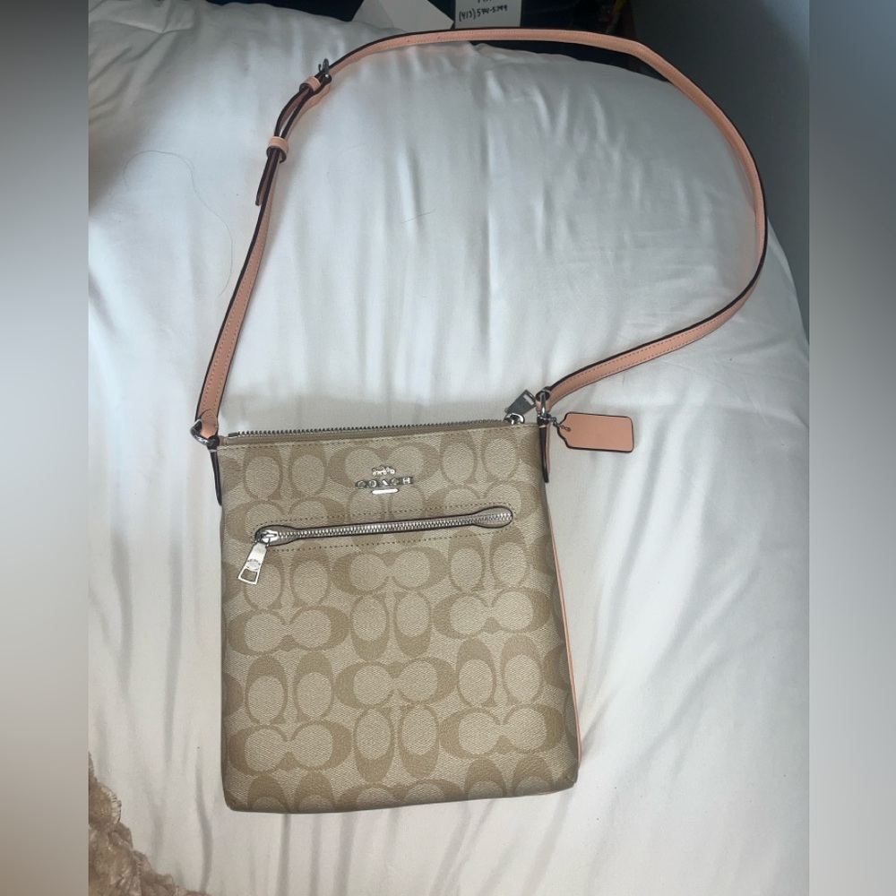 COACH CROSSBODY PURSE